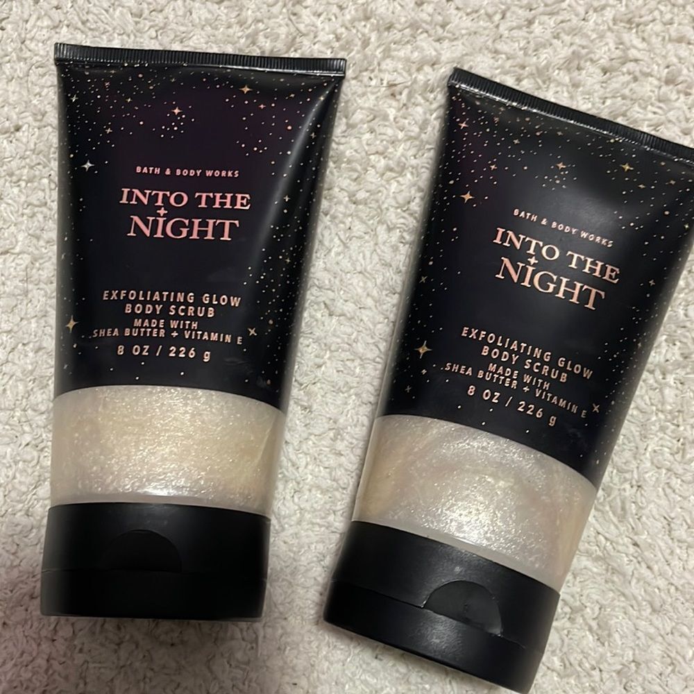 NEW- Bath & Body Works- 2 Into The Night Glow Body Scrub